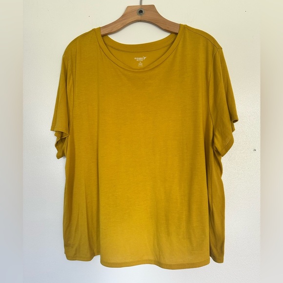 Old Navy Tops - Old Navy Active Top